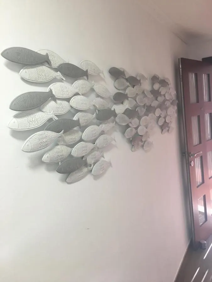 Beach Inn Apartment 알쿠디아