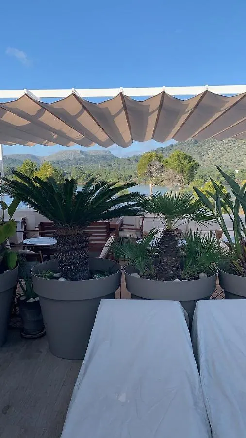 Beach Inn Apartment 알쿠디아