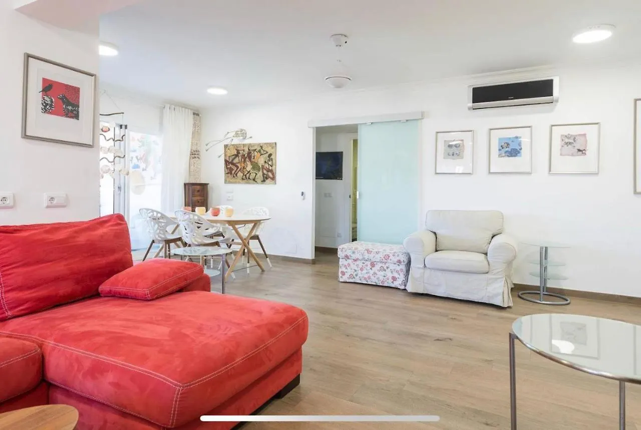 Beach Inn Apartment 알쿠디아 스페인